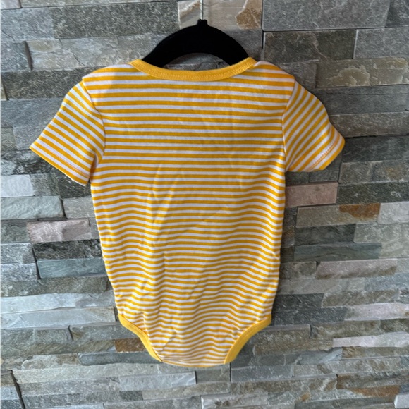 💛Winnie the Pooh onesie new with tags - Picture 11 of 11
